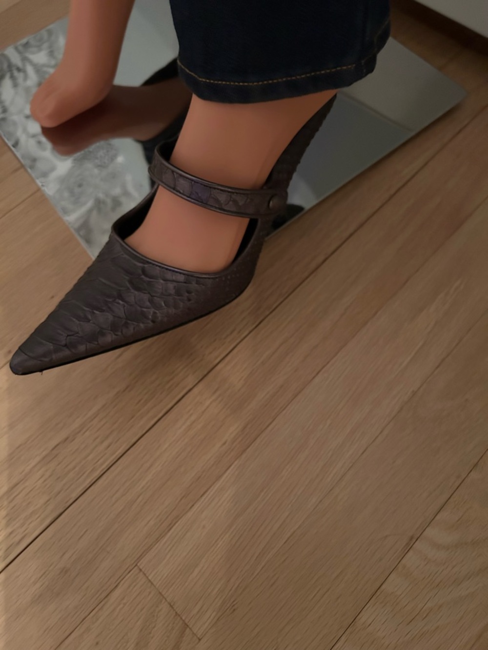 Via Spiga Pointed Croc-Embossed Leather Heels
